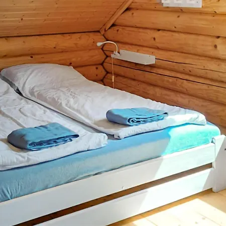 1 Bedroom Cozy In Casa de Férias Wrzosowo (Kamien)