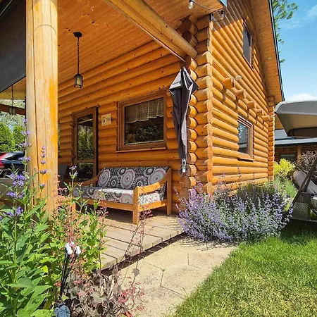 Holiday home 1 Bedroom Cozy In Wrzosowo